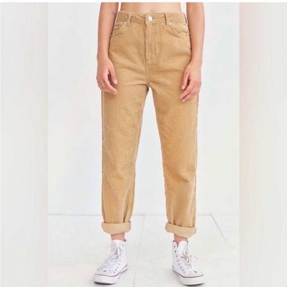 BDG Urban Outfitters High Rise Mom Corduroy Pants size 28 - Picture 1 of 12